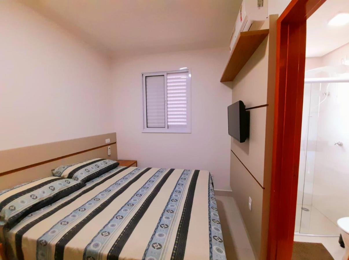 Appartamento Apartamento Jardim Das Palmeiras 2 Ubatuba Esterno foto